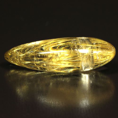 黄金色の金針がカッコいい】一点物 ゴールドルチル 勾玉 Mr126 力 