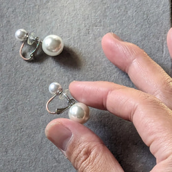 「ＳＵＺＵＮＥ」W pearl earrings. 5枚目の画像