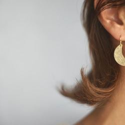 〝三日月〟真鍮アクセサリー 4枚目の画像