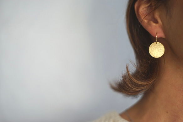 〝薄日〟真鍮アクセサリー 2枚目の画像