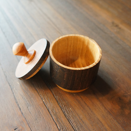 希少　銘木　紫檀　蓋物　漆塗り　筍　タケノコ　小物入れ　置物　縁起物　未使用 希少 銘木 紫檀 蓋物 漆塗り 筍 タケノコ 小物入れ 置物 縁起物