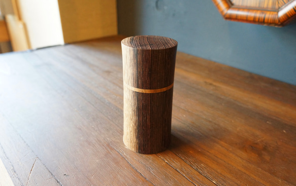 アウトドアのお供にコーヒー豆を少しだけ 天然木のキャニスター 【木