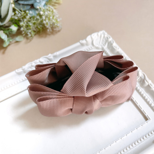 大人 リボン バンスクリップ ピンクベージュ ヘアアクセサリー 淡い