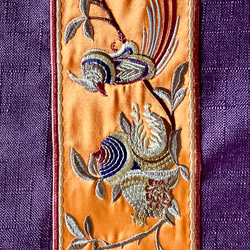 刺繍ブレードのクッションカバー（ザクロと鳥） 4枚目の画像