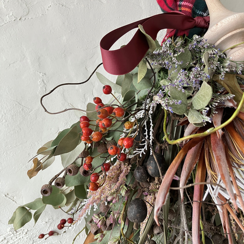 大型〉オーナメント付ウィンタースワッグ / ドライフラワー