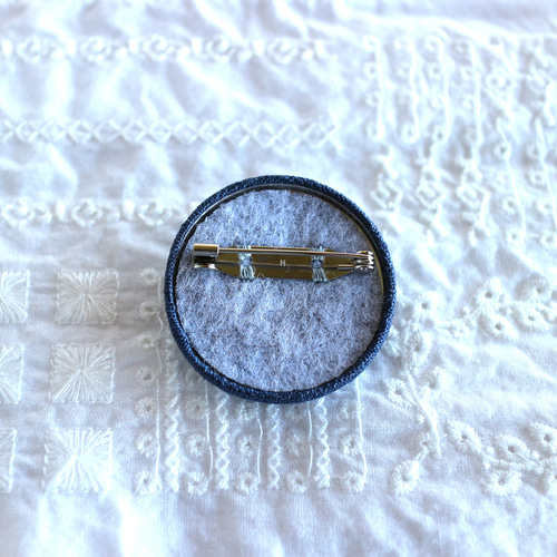 刺繍入り ブローチボタン バイカラーブラウス 昭和レトロ ヴィンテージ 日本製 ブラウス | 古着屋mojo