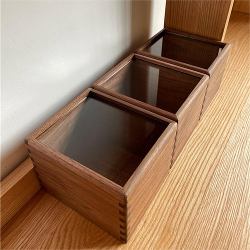 カフェ什器 ウォールナッツの木 木製ショーケース アクリル