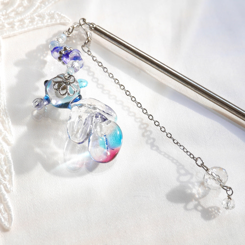 ガラスの金魚〈あめきんぎょ〉かんざし＊ラベンダー畑の虹