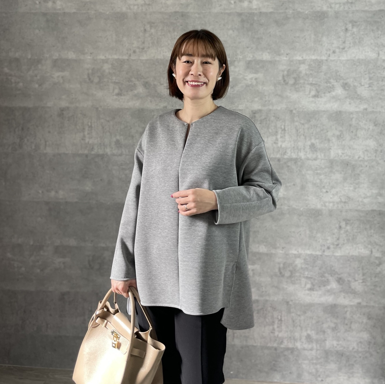 シンプルで着回せる♡体系カバーがすごい ゆったり細見えトップス グレー【FREE】