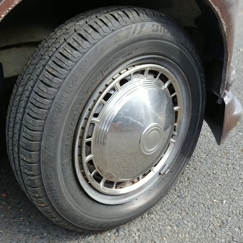 ワーゲンフェイス 軽バン 旧車のホイールキャップ 13インチホイール  