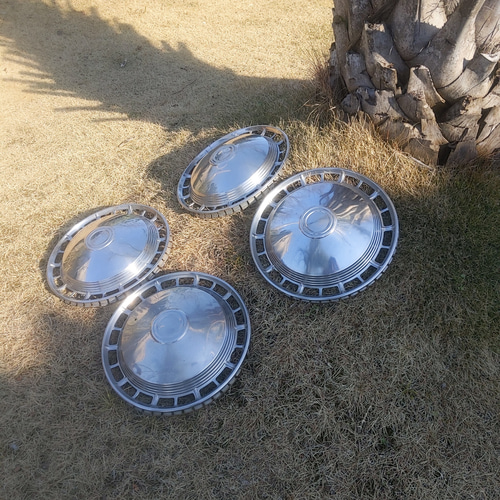 ワーゲンフェイス 軽バン 旧車のホイールキャップ 13インチホイール  