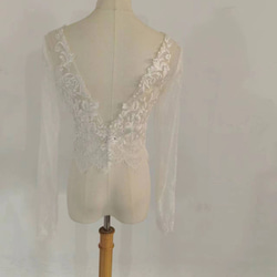 波萊羅優雅蕾絲上衣優雅透明袖米白色婚紗 第4張的照片