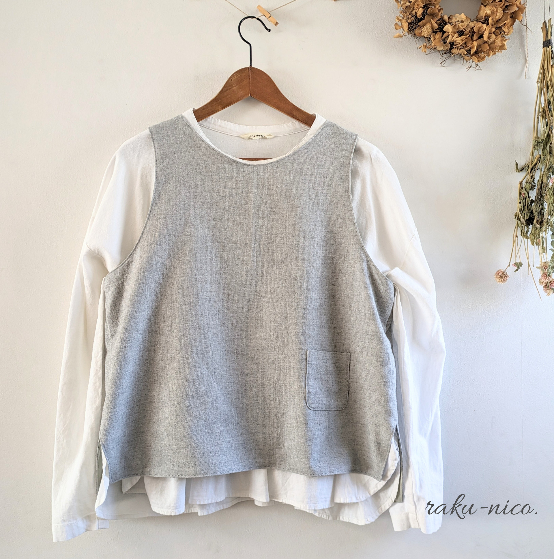 【当店限定販売】 期間/数量限定!!】☆受注制作☆後ろボタンのベスト＊ジレ トップス
