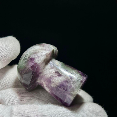 天然石天然フローライト エンジェル 彫刻置物｜癒し・守護・幻想カラー天然石 楽天市場】○マルチカラー【フローライト エンジェル 彫刻置物】1個