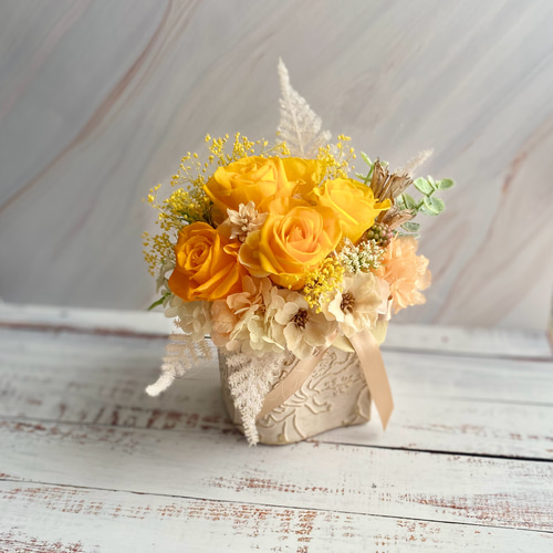 プリザーブドフラワーアレンジ ビタミンカラー ゴールドデザインベース