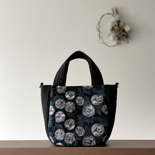 ⚮̈ミナペルホネン rosy navy ×ヌビ まるっこトート トートバッグ 
