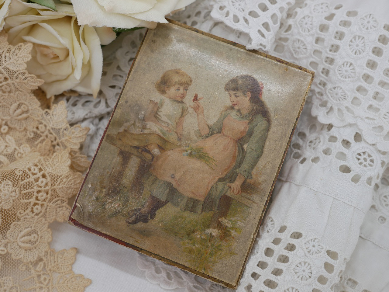 フランスアンティーク紙製小箱