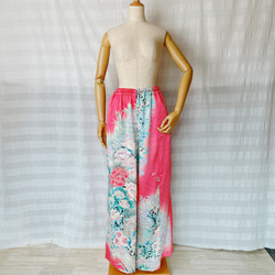 着物リメイク　ワイドパンツ/フリーサイズ、パラッツォパンツ、フレアパンツ　Mサイズ、ピンクのパンツ、花柄のパンツ 1枚目の画像