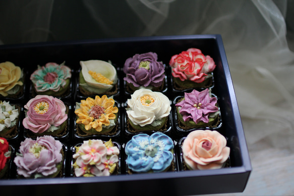 (風呂敷ラッピング)あんフラワークッキー15個入り お歳暮 食べられるお花！あんこのお花！ 9枚目の画像