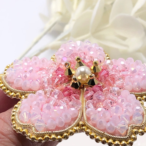 ビーズ刺繍 SAKURAブローチ ブローチ Lien 通販 17172335｜Creema