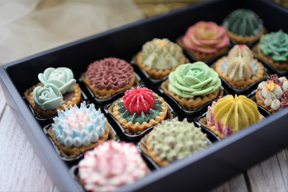 (風呂敷ラッピング)多肉植物クッキー15個入り  お歳暮 食べられる多肉植物！あんこの多肉植物！ 3枚目の画像