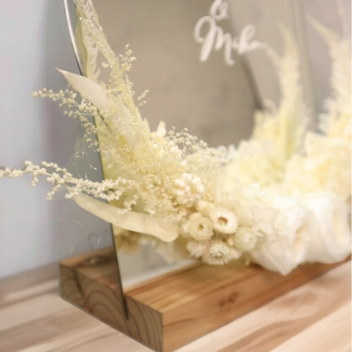 ドライフラワー × ウェルカムボード 結婚式 鏡 花 ミラー ドライフラワー × ウェルカムボード 結婚式 鏡 花 ミラー