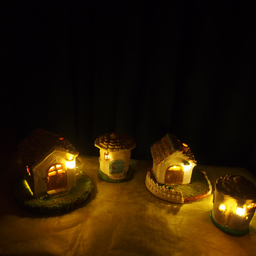 ランプシェード.ハウス『コーヒータイム』（Lh006）は石塑粘土の