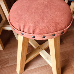 国産ひのき使用　アンティーク風　レザー木製スツール　チェア（椅子） 2枚目の画像