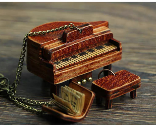 専用！！！ピアノ　キーホルダー(ハンドメイド) b86d76c5a78e62a228f0b3954f8a44