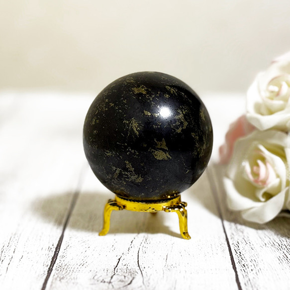 マイナスエネルギーを癒す石│ヒーラーズゴールド パイライト│丸玉 スフィア お守り 置石│パワー 天然石 ストーン 原石 マトリックスパイライトは ヒーラーズ マイナスエネルギー ネガティブエネルギー 丸玉 ゴールド H＆E社 予めご了承ください