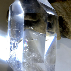 レインボー✨　エンジェルブレッシング　ダブルポイント  水晶　クリスタル　磨き 3枚目の画像