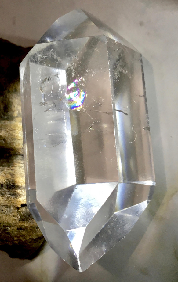レインボー✨　エンジェルブレッシング　ダブルポイント  水晶　クリスタル　磨き 1枚目の画像
