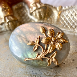 アンティーク 珊瑚 帯留 二分紐用 さくらんぼ 和装小物 アンティーク着物 帯留め】アンティークレトロなお花・赤珊瑚 還暦祝いや母の日に