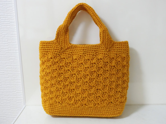 ちょっとお買い物！手編みミニトートバッグ 　キャメル　松編み　 1枚目の画像