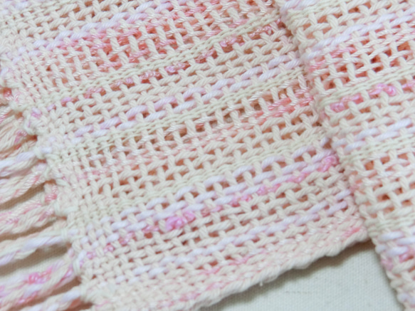 桜色の手織りコットンストール 5枚目の画像