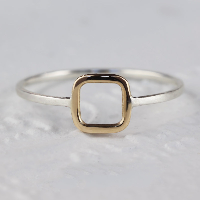 【K18 silver950コンビ】carre コンビリング 正方形 四角 普段使い 重ね付け 個性的 プレゼントにも