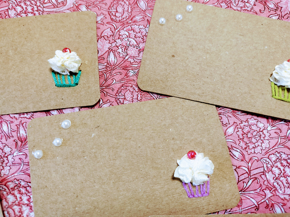 【ミニカード·カップケーキ】紙刺繍メッセージカードミニ　　5枚セット 2枚目の画像