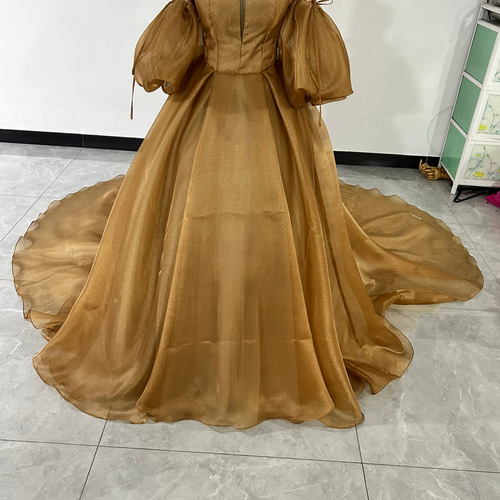 高品質！カラードレス イエロー ベアトップ スリット パフスリーブ  