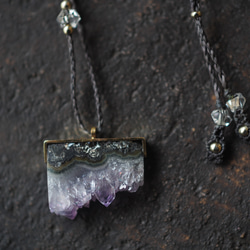 amethyst brass necklace (utsurai) 3枚目の画像