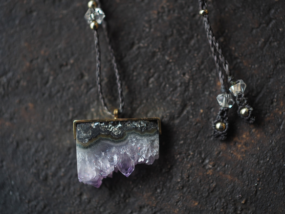 amethyst brass necklace (utsurai) 3枚目の画像