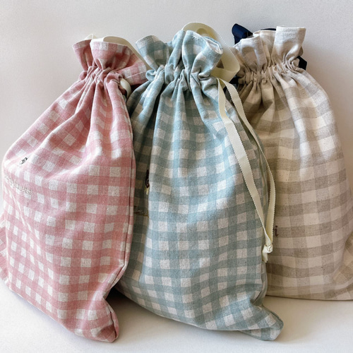 名入れ可】名入れ可＊刺繍の巾着袋 Mサイズ｜A4対応・お着替え袋・入園