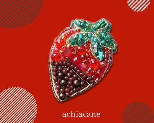 チョコがけいちごのビーズ刺繍ブローチ チョコレート イチゴ ブローチ