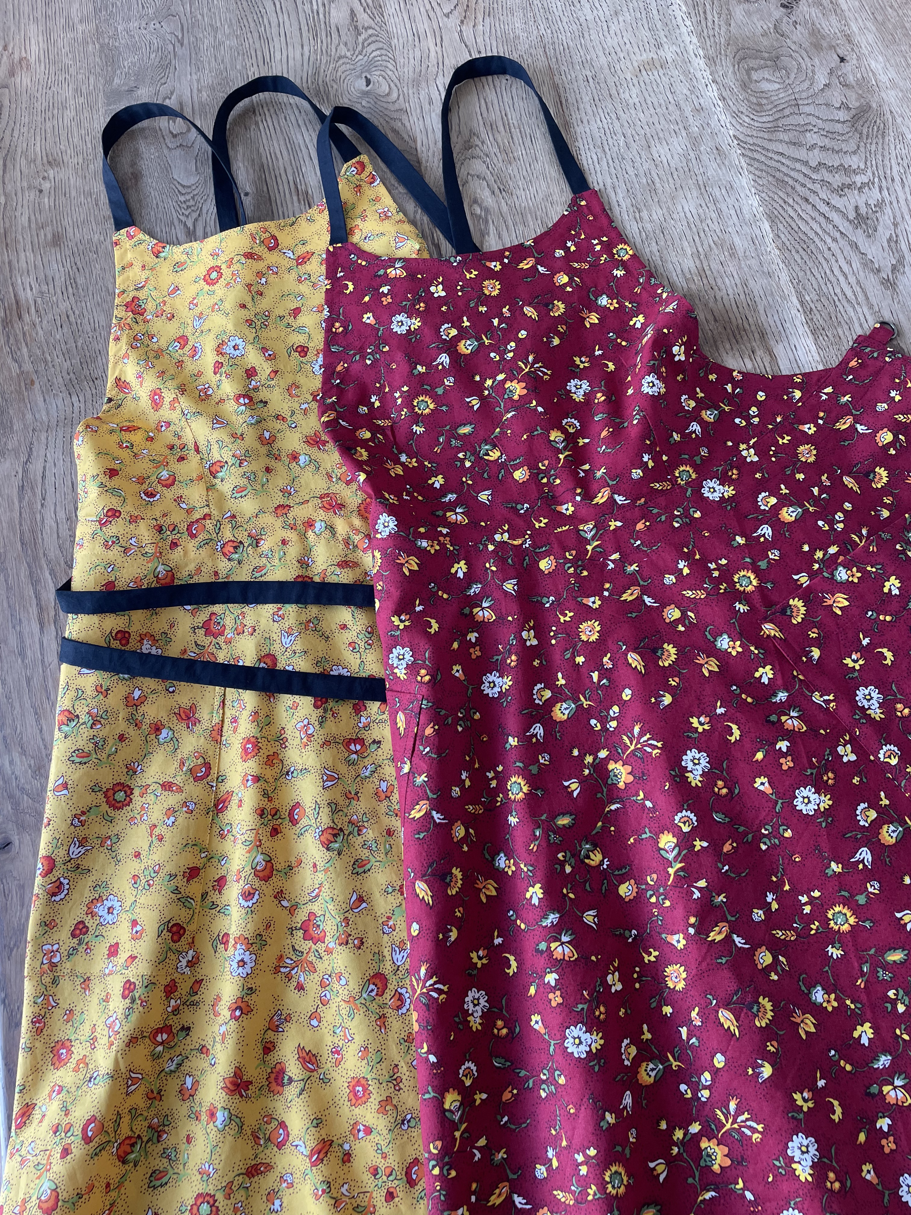 フランス輸入プリントフレアースカートエプロン（イエロー）