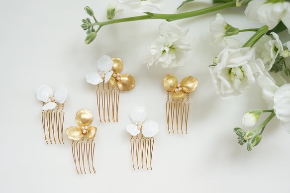gold & white flower petal  comb set 4枚目の画像