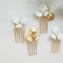 gold & white flower petal  comb set 3枚目の画像