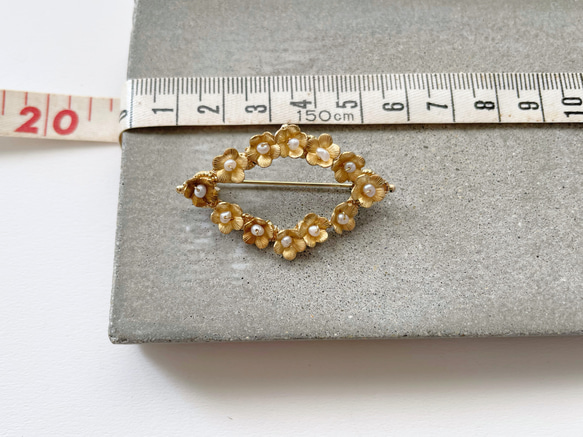 [Jolie] 黃銅小花與小淡水珍珠胸針/正式/母親節/禮物 第8張的照片