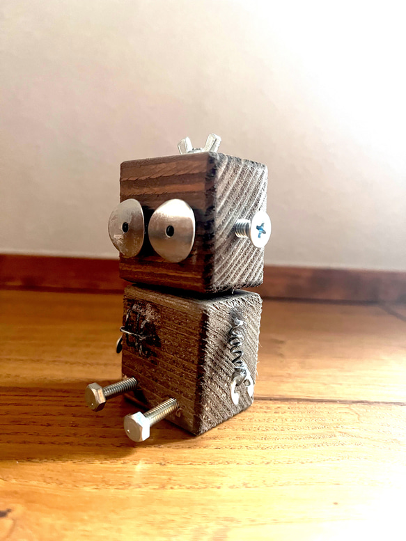 世界に一つだけのN ROBO/手作りロボット/木製ロボット/廃材/飾り/置物/インダストリアル/アンティーク/木工/人形 4枚目の画像