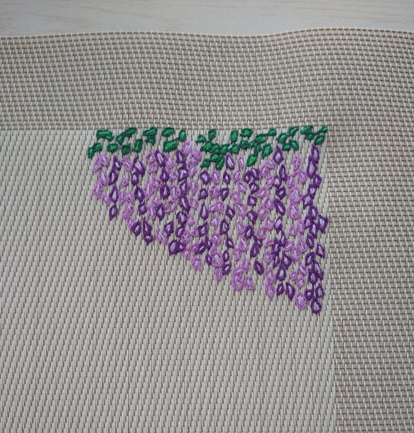 藤の花の手刺繍ランチョンマット 5枚目の画像