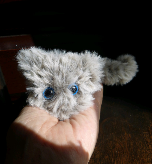モフモフ猫のシュシュ（送料無料） 5枚目の画像
