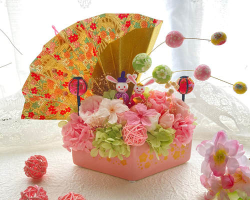 ひろりん様２点おまとめ♡クレイフラワー♡雛人形♡お雛様フラワーアレンジメント ひろりん様2点おまとめ♡クレイフラワー♡雛人形♡お雛様フラワー